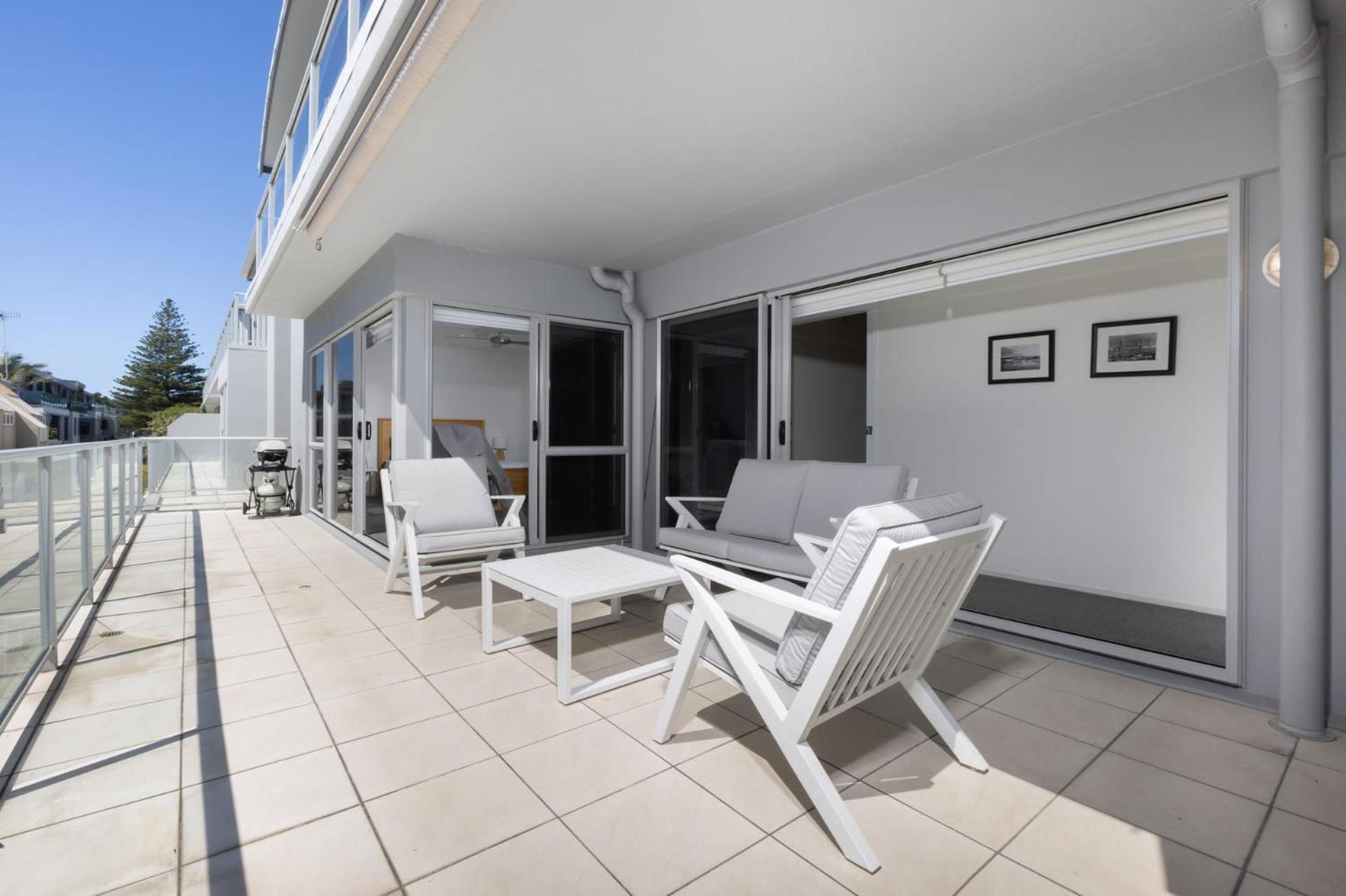 Sunny And Spacious - Moments From The Beach And Downtown Mount Maunganui Εξωτερικό φωτογραφία