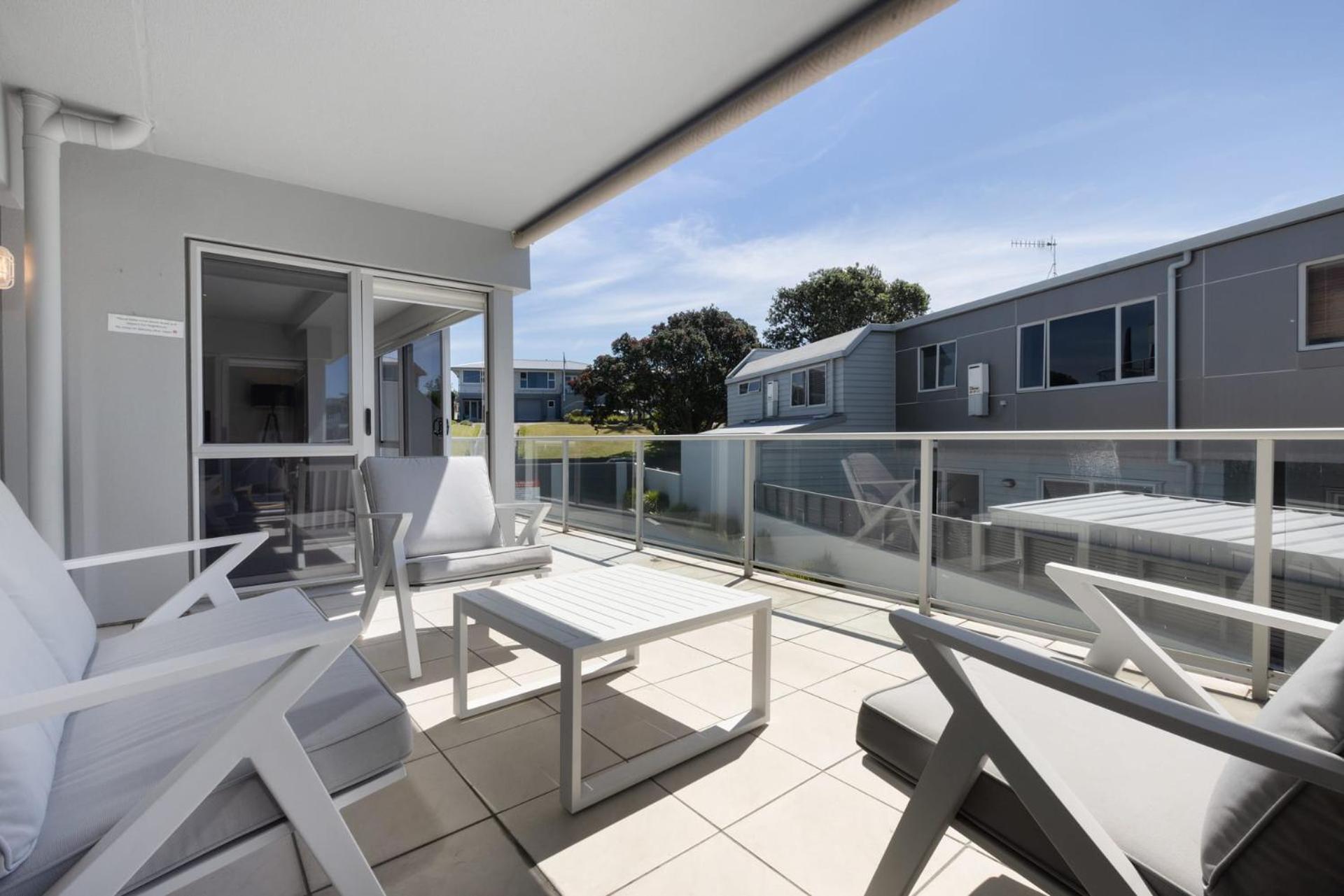 Sunny And Spacious - Moments From The Beach And Downtown Mount Maunganui Εξωτερικό φωτογραφία