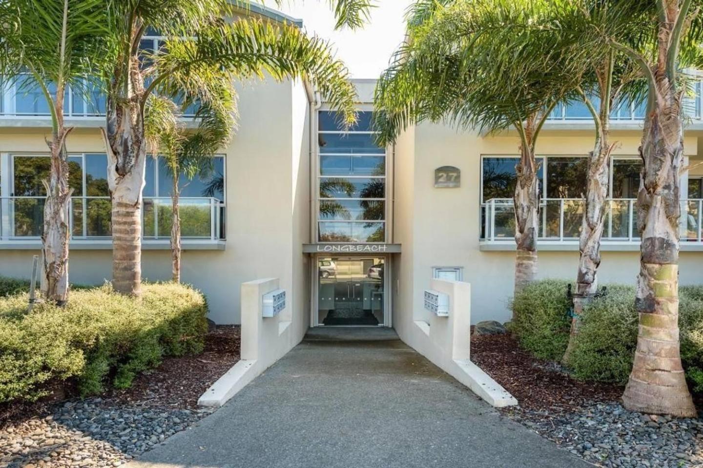Sunny And Spacious - Moments From The Beach And Downtown Mount Maunganui Εξωτερικό φωτογραφία