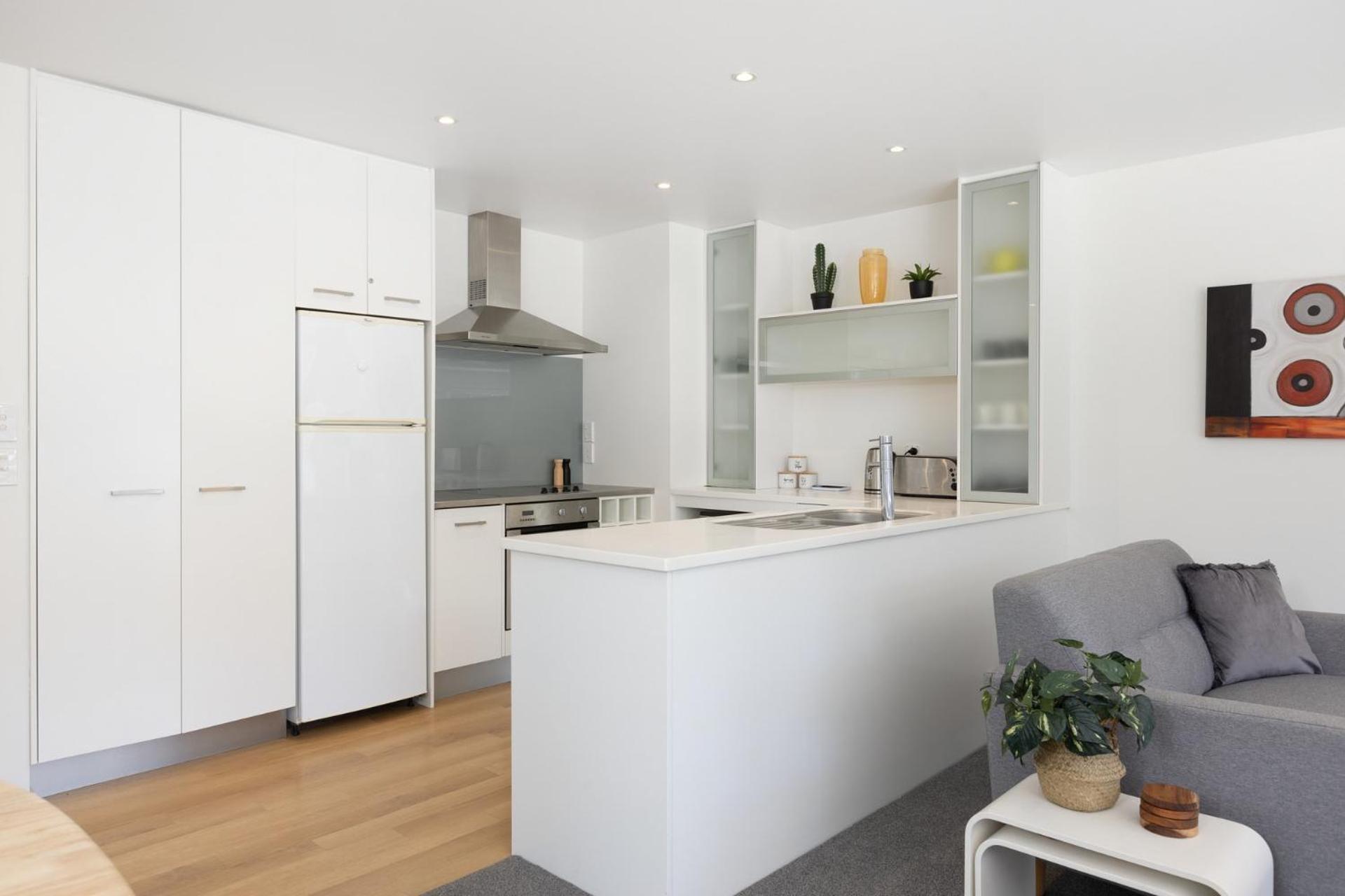Sunny And Spacious - Moments From The Beach And Downtown Mount Maunganui Εξωτερικό φωτογραφία